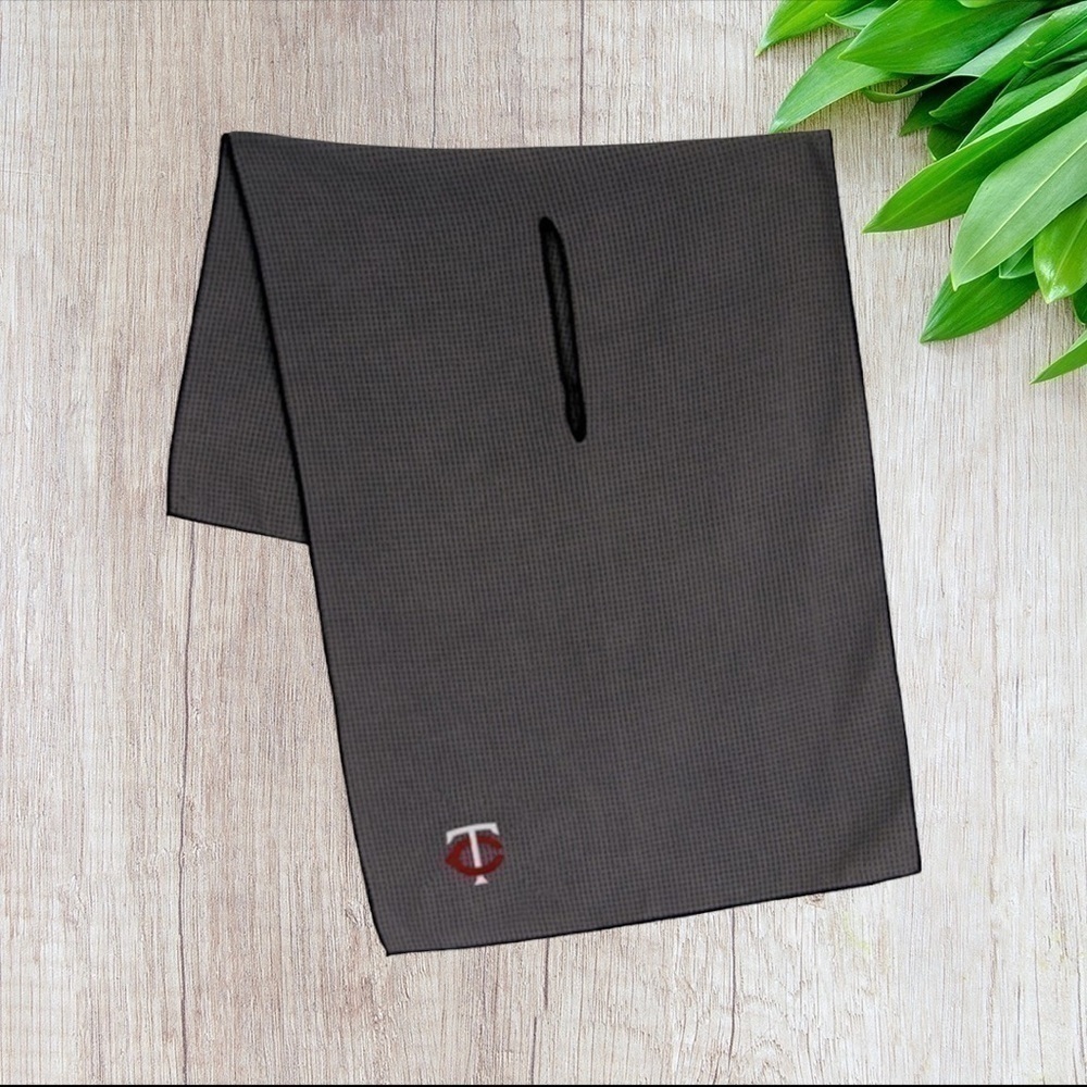 Minnesota Twins 19" x 41" Gray Microfiber Towel for Clubs